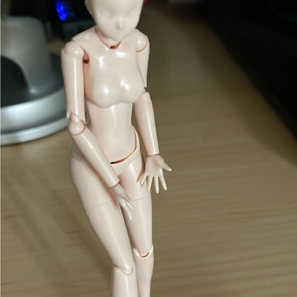 Small drawing middle female - Picture 5 of 5